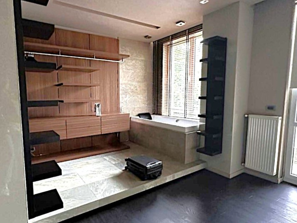 продажа трехкомнатной квартиры номер A-173246 в Приморском районе, фото номер 14